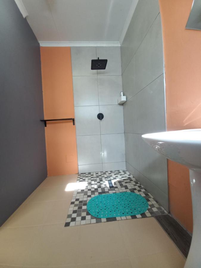 28 At Van Den Bos International Guesthouse Edenvale Eksteriør bilde